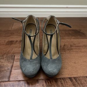 Anthropologie Kimchi Suede T-Strap Heels